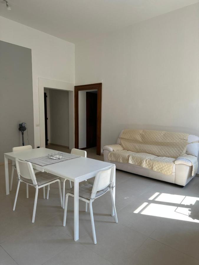 Grande Stanza Matrimoniale In Palazzo Signorile Διαμέρισμα Mirandola Εξωτερικό φωτογραφία