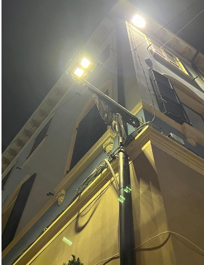 Grande Stanza Matrimoniale In Palazzo Signorile Διαμέρισμα Mirandola Εξωτερικό φωτογραφία